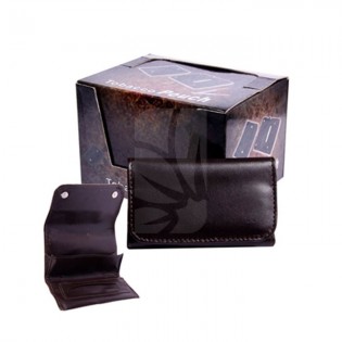 Tabaquera de la marca Tobacco Pouch