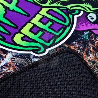 Alfombrilla de PC con Zombie Kush de Ripper Seeds