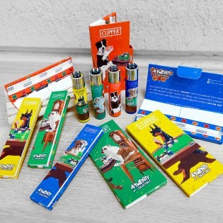 Papeles de liar y mecheros de colección