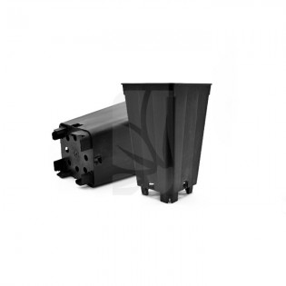 Black square pot 2 Liters 12 x 12 x 20 cm.