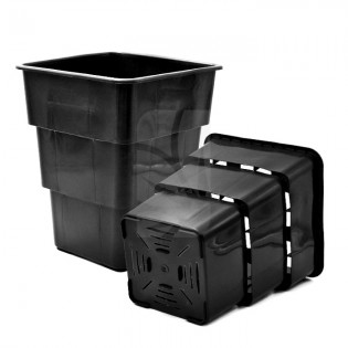 MACETA AIR MAX NEGRA 22 x 22 x 27 cm. 11 Litros.